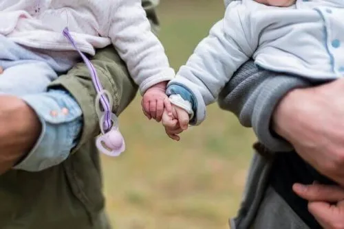 Relațiile de prietenie: cum evoluează de-a lungul vieții