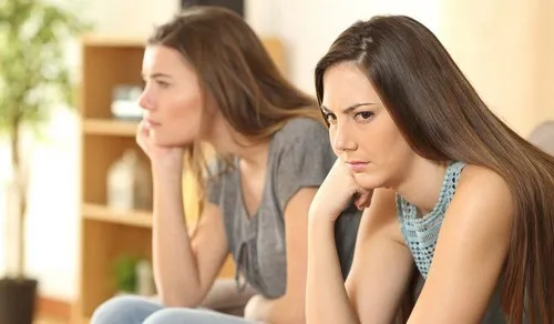 Por que acontece o ciúme entre amigos?