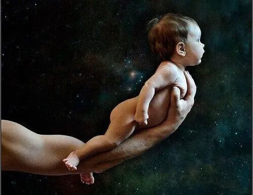 Un padre può avere tanti ruoli ma non smetterà mai di essere padre