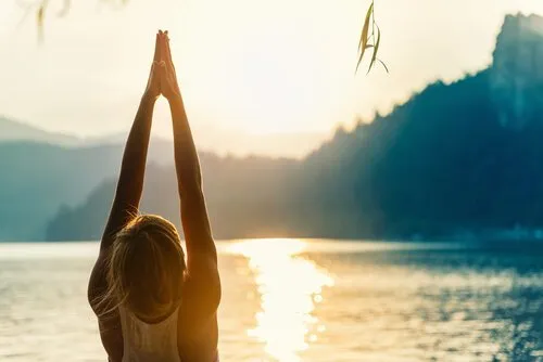 Energia csatornázás jógával: 5 pozíció