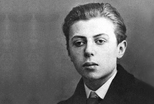 Jean-Paul Sartre: Egzistencialisto filosofo biografija