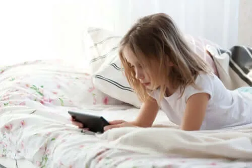 Emocionālais regulējums bērniem: vai jaunās tehnoloģijas ir šķērslis?