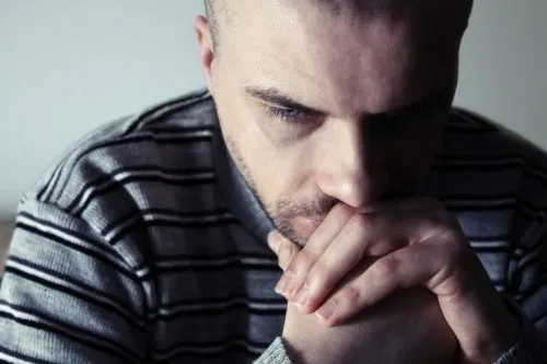 El síndrome del hombre irritable: ¿la crisis de los 40?