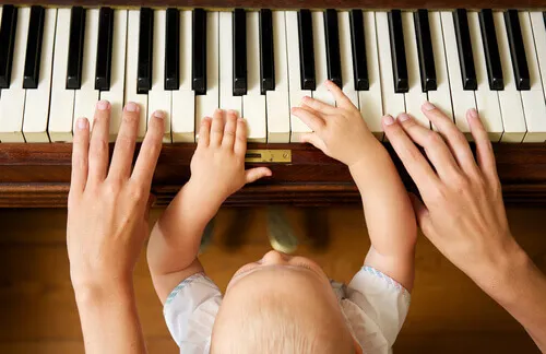 ¿La música hace que los niños sean más inteligentes?