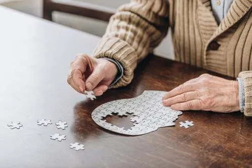 Skillnader mellan Alzheimers och Parkinsons