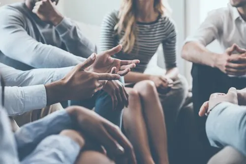 5 strategier för att starta ett intressant samtal
