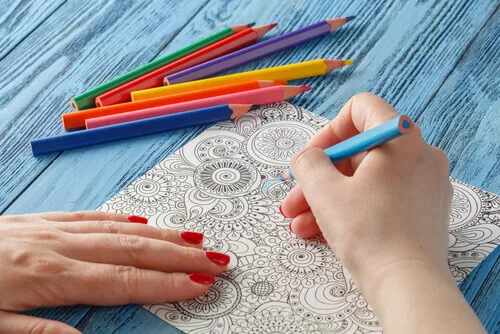 Colorear mandalas: los beneficios